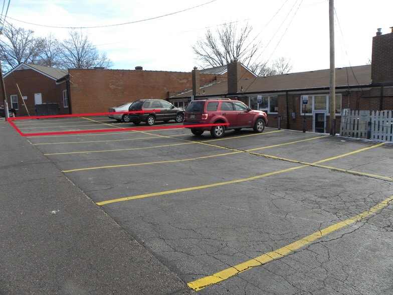 More Photos Of 7707-7709 Clayton Rd, Saint Louis Office For Lease