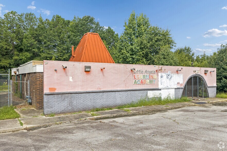More Photos Of 5922 Fairburn Rd, Douglasville Land For Sale