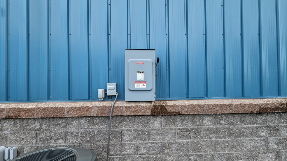 More Photos Of 605 Greenway Ct, Reedsburg Industrial For Sale