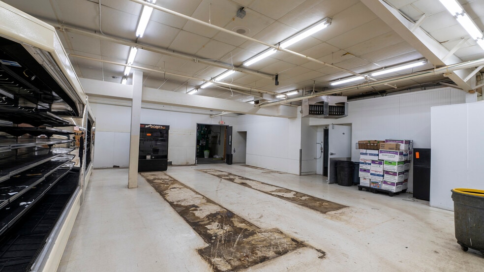 More Photos Of 2106 Valley Dr E, Miles City General Retail For Sale