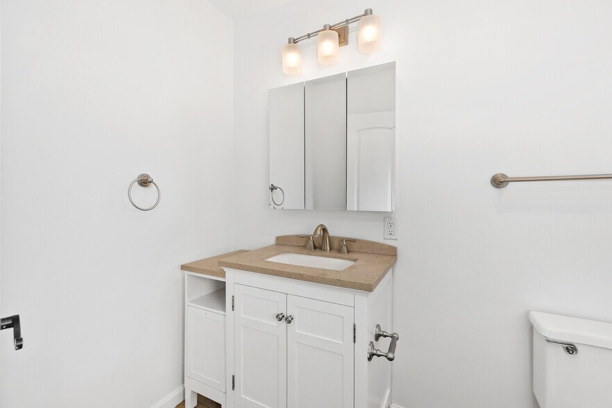More Photos Of 1413 Hemlock Ave, Imperial Beach Apartments For Sale