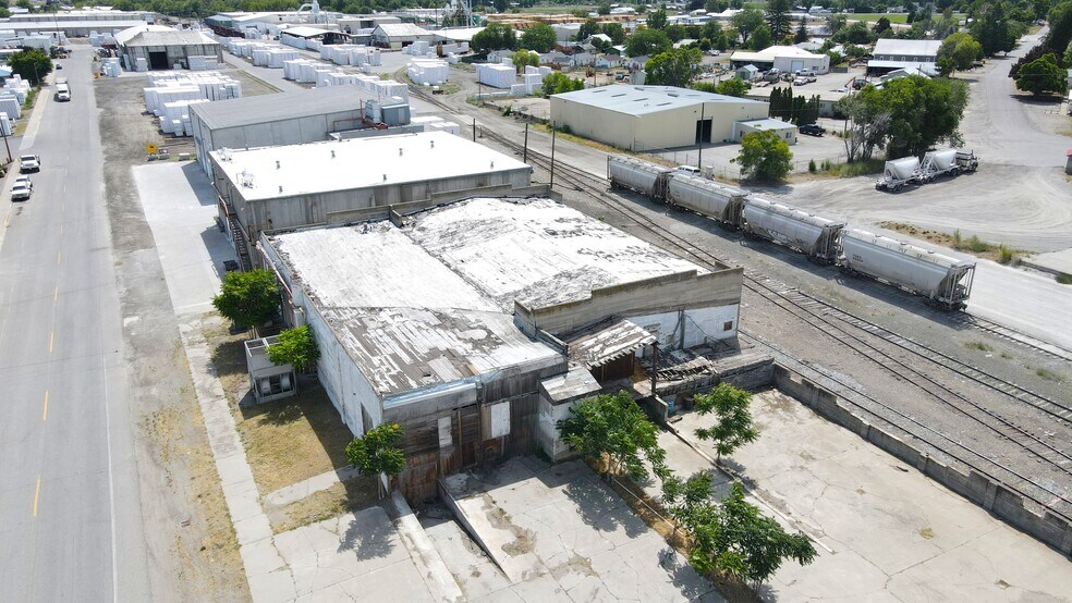 More Photos Of 602 Apple Way Ave, Oroville Warehouse For Sale