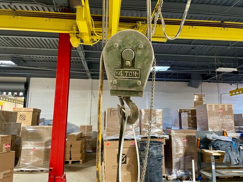 More Photos Of 198 Airport Rd, Fall River Warehouse For Lease