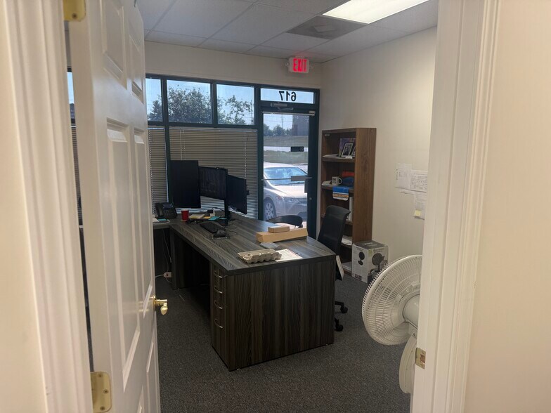 More Photos Of 611-617 Salt Lick Rd, Saint Peters Office For Lease
