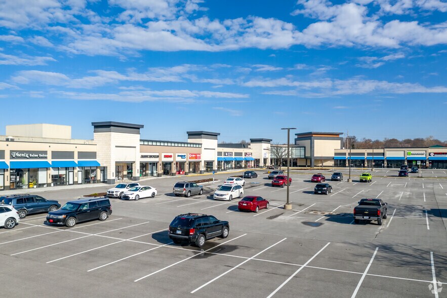 More Photos Of 9108-9298 Metcalf Ave, Overland Park Unknown For Lease