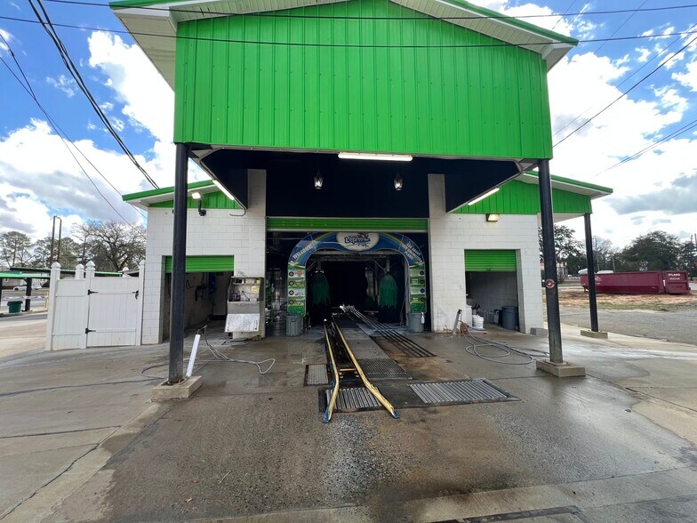 More Photos Of 1513 Rice Ave, Dublin Carwash For Sale