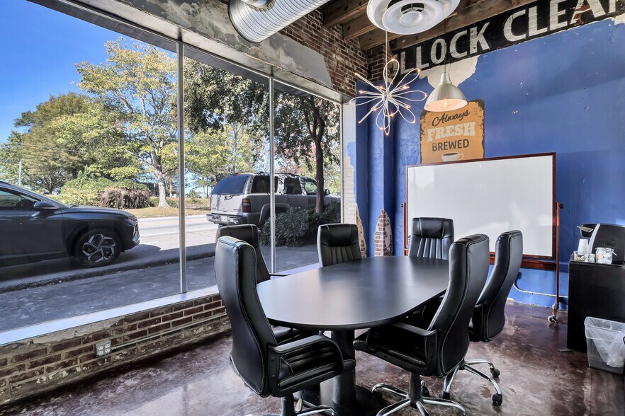 More Photos Of 12461 Veterans Memorial Hwy, Douglasville Loft Creative Space For Lease
