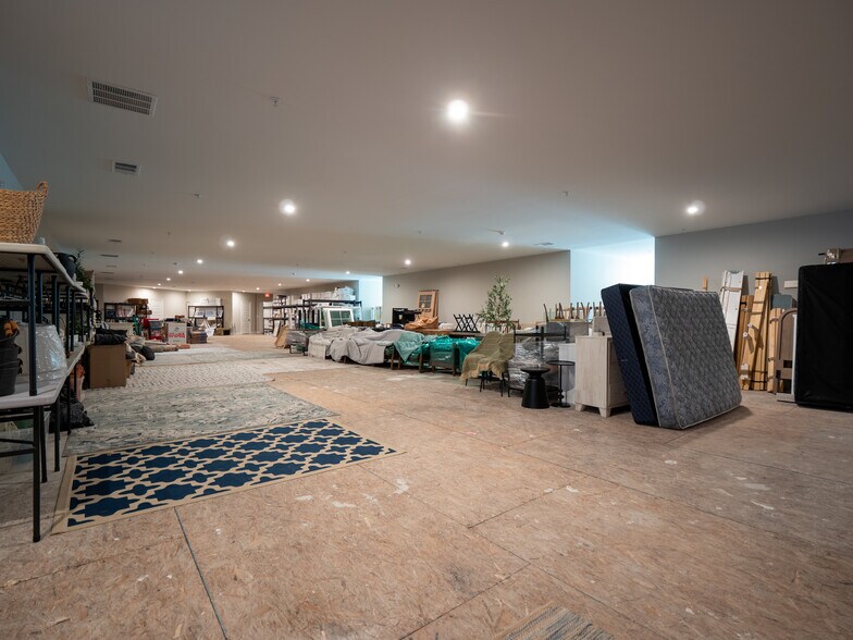 More Photos Of 3957 S Main St, Acworth Office For Sale