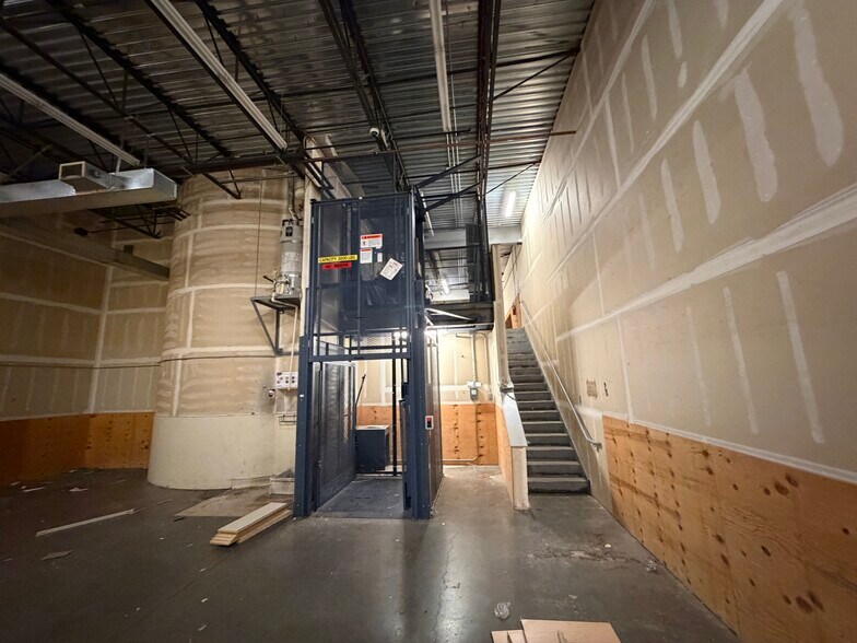 More Photos Of 1583 State Highway 99, Gridley Drugstore For Sale