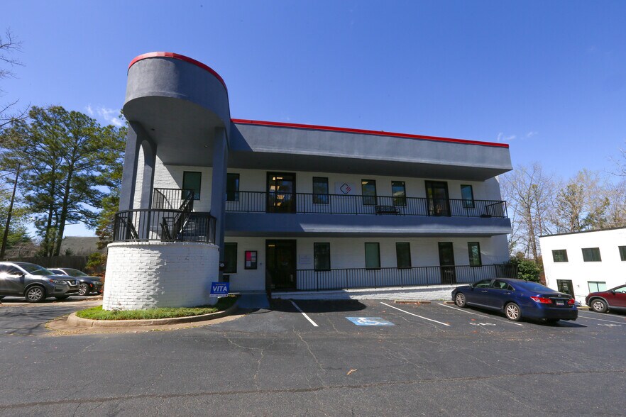 More Photos Of 1132 Hightower Trl, Atlanta Medical For Sale