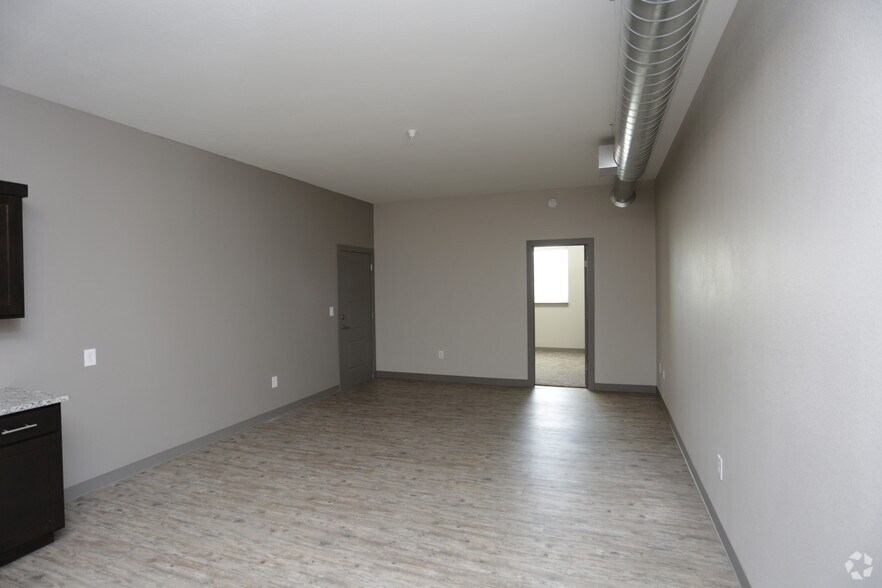 More Photos Of 429 W Central Ave, Wichita Apartments For Sale