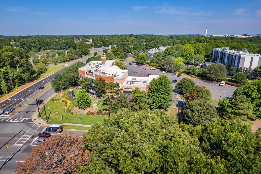 More Photos Of 2908 Oak Lake Blvd, Charlotte Unknown For Lease