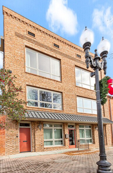 More Photos Of 137 Person St, Fayetteville Office For Lease