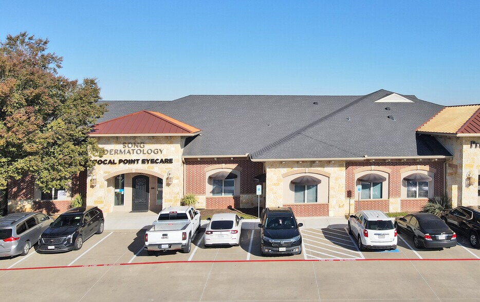 More Photos Of 1428 W Hebron Pky, Carrollton Medical For Lease