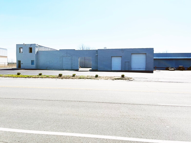 More Photos Of 900 S Heald St, Wilmington Warehouse For Lease