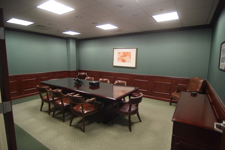 More Photos Of 51 S Duke St, Lancaster Office For Lease