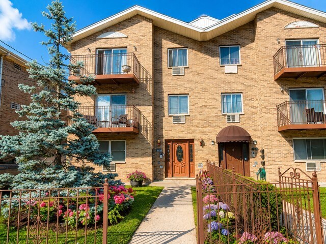 More Photos Of 1162 Edison Ave, Bronx Multifamily For Sale