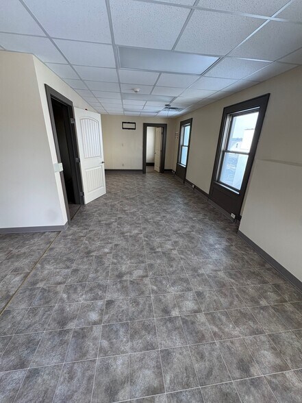 More Photos Of 246 W 6th St, Erie Office For Lease