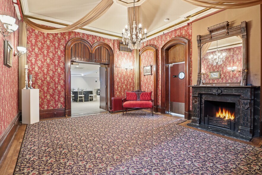 More Photos Of 1 E Church St, Fairport Restaurant For Sale