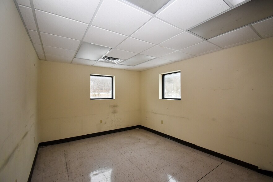 More Photos Of 7260 Ky Route 114, Prestonsburg Warehouse For Sale