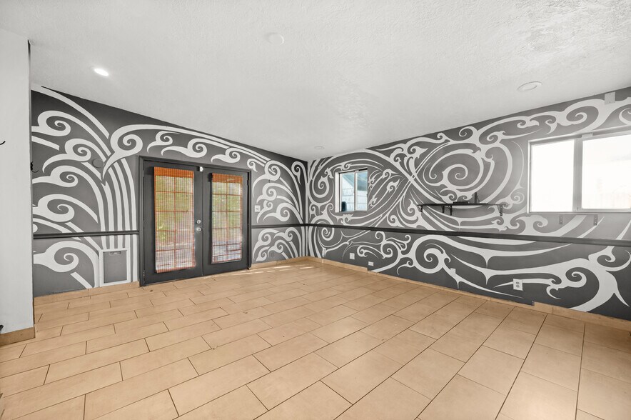 More Photos Of 356 W 1700 S, Salt Lake City Specialty For Sale