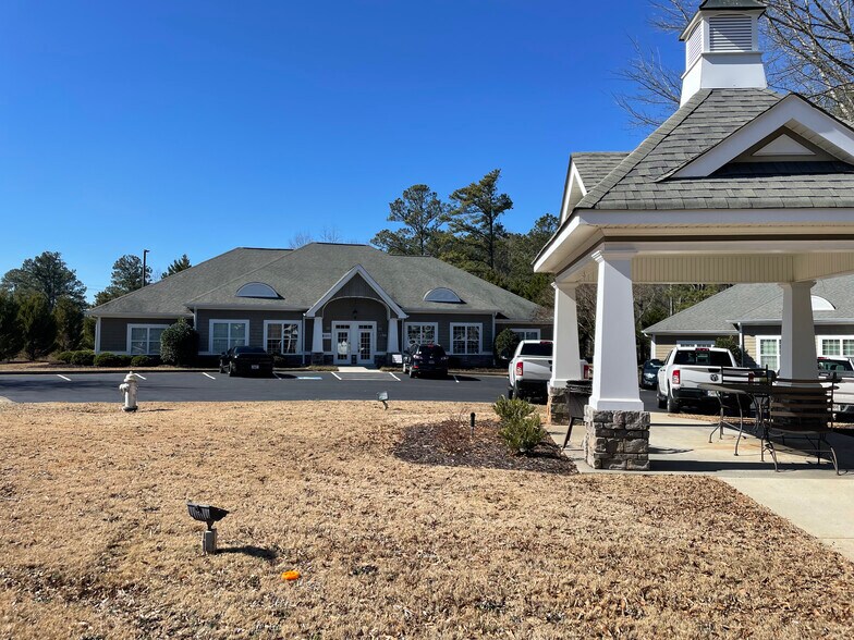 More Photos Of 1015 Tyrone Rd, Tyrone Office For Lease