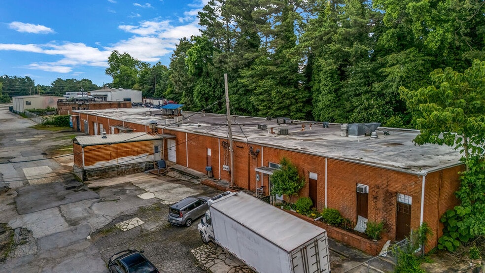 Primary Photo Of 3923 Covington Hwy, Decatur Food Processing For Sale