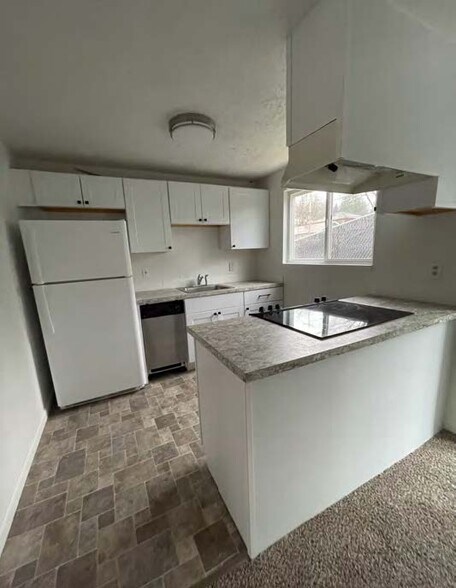 More Photos Of 4405 NE 82nd Ave, Portland Apartments For Sale