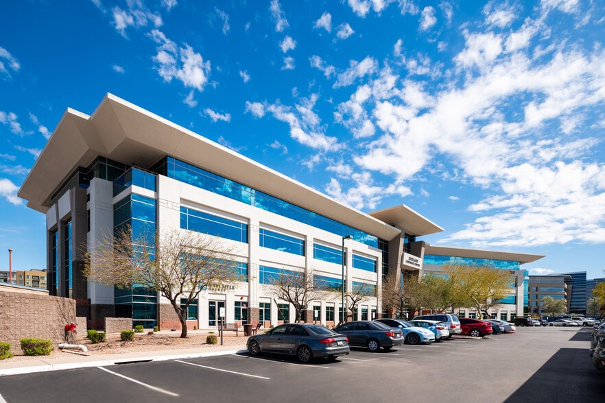 More Photos Of 7047 E Greenway Pky, Scottsdale Office For Lease