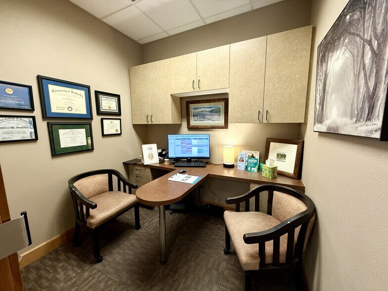 More Photos Of 1569 SW Nancy Way, Bend Medical For Lease