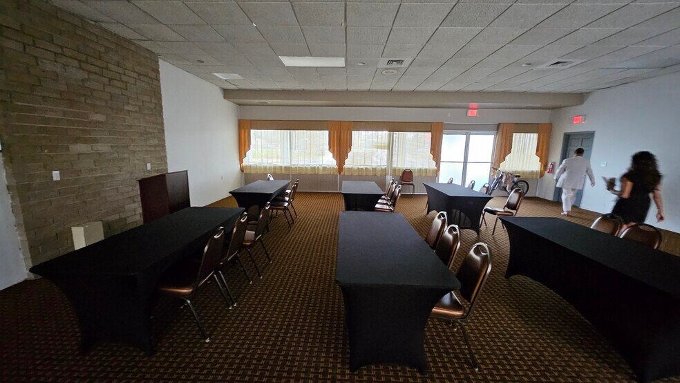 More Photos Of 3200 S Orlando Dr, Sanford Hospitality For Sale