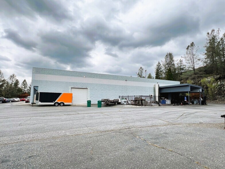 More Photos Of 110 Spring Hill Dr, Grass Valley Manufacturing For Lease