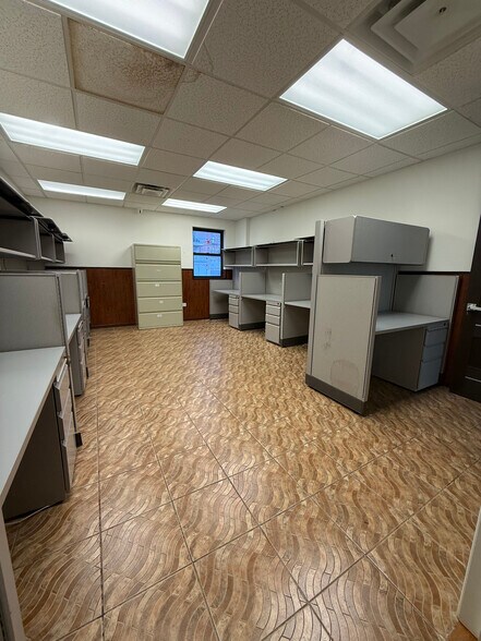 More Photos Of 3057 Coney Island Ave, Brooklyn Medical For Lease