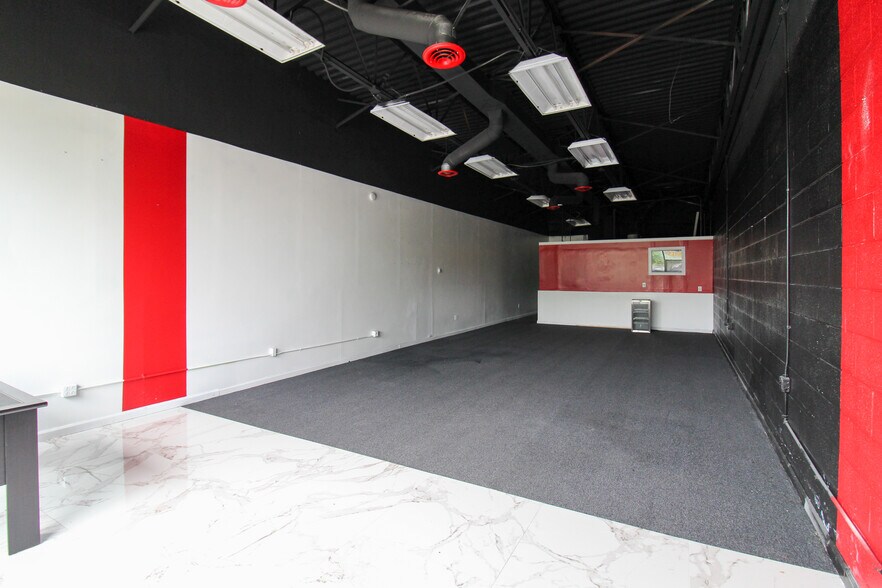 More Photos Of 27500-27520 Joy Rd, Livonia Freestanding For Lease