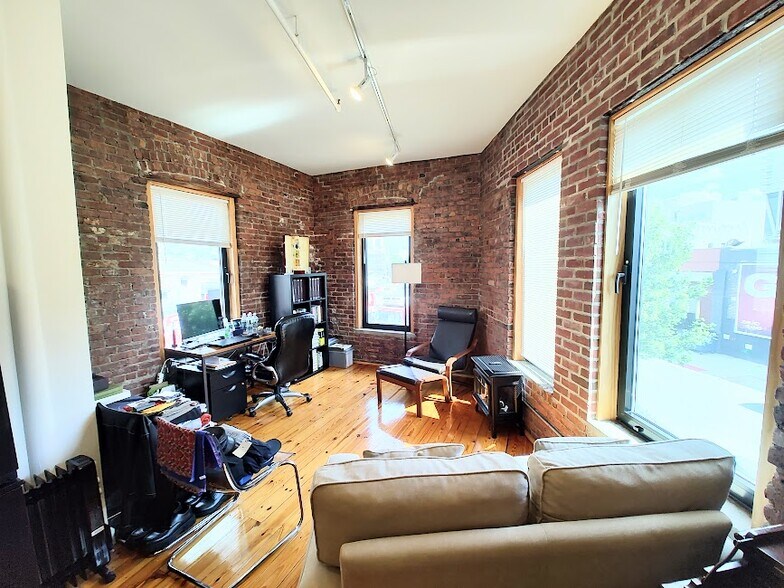 More Photos Of 1-11 Gem St, Brooklyn Office For Lease
