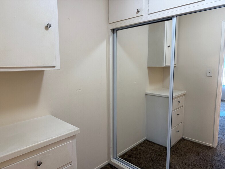 More Photos Of 18216 Kingsdale Ave, Redondo Beach Apartments For Sale