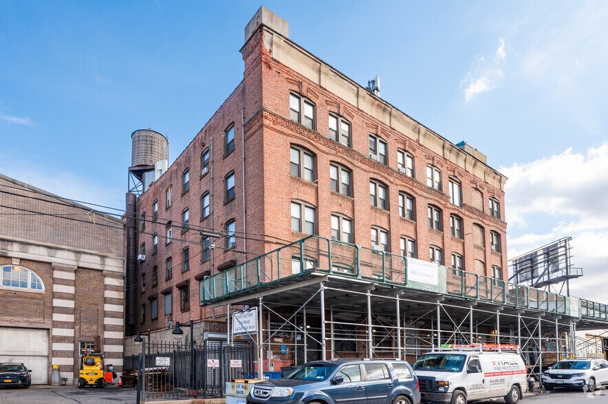 Primary Photo Of 605 E 132nd St, Bronx Flex For Lease