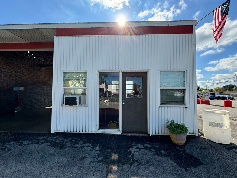 More Photos Of 6283 Transit Rd, Depew Carwash For Sale