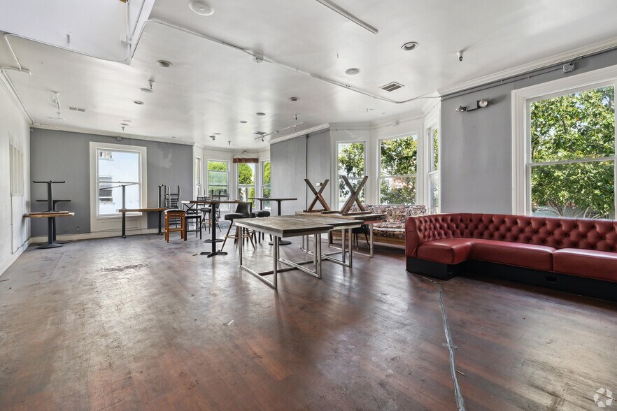 More Photos Of 1234 Grant Ave, San Francisco Restaurant For Sale