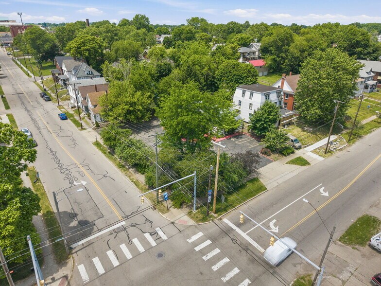 More Photos Of 255 Dueber Ave SW, Canton Medical For Sale