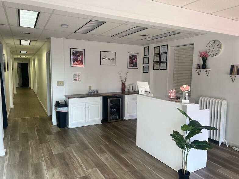 More Photos Of 34 E Lancaster Ave, Shillington Specialty For Lease