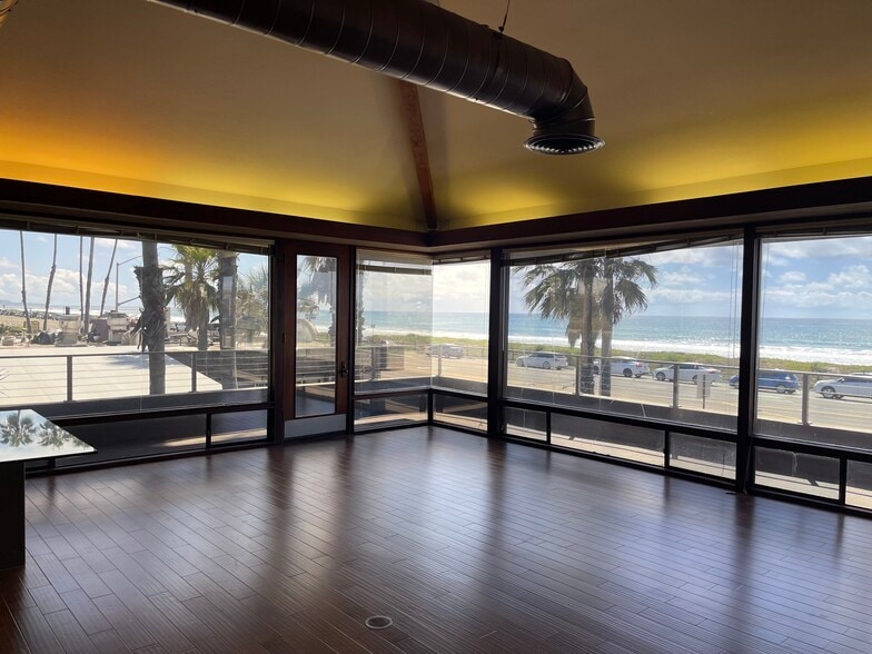 More Photos Of 2611 S Coast Highway 101, Cardiff By The Sea Office For Lease