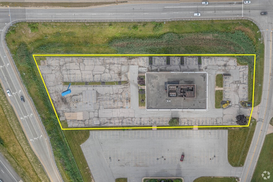 More Photos Of 35350 Curtis Blvd, Eastlake Medical For Lease