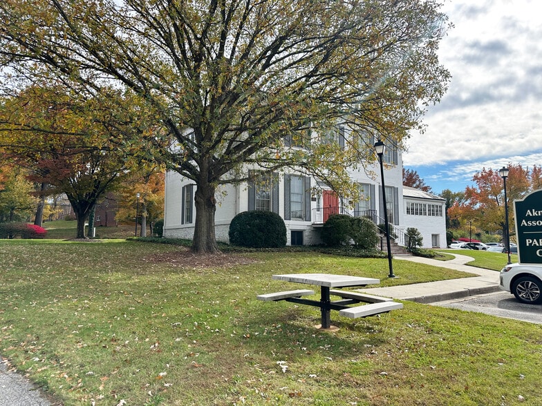 More Photos Of 1402 Front Ave, Lutherville Timonium Office For Lease