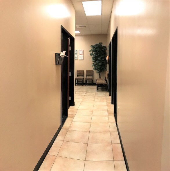 More Photos Of 1455 W Elliot Rd, Gilbert Unknown For Lease