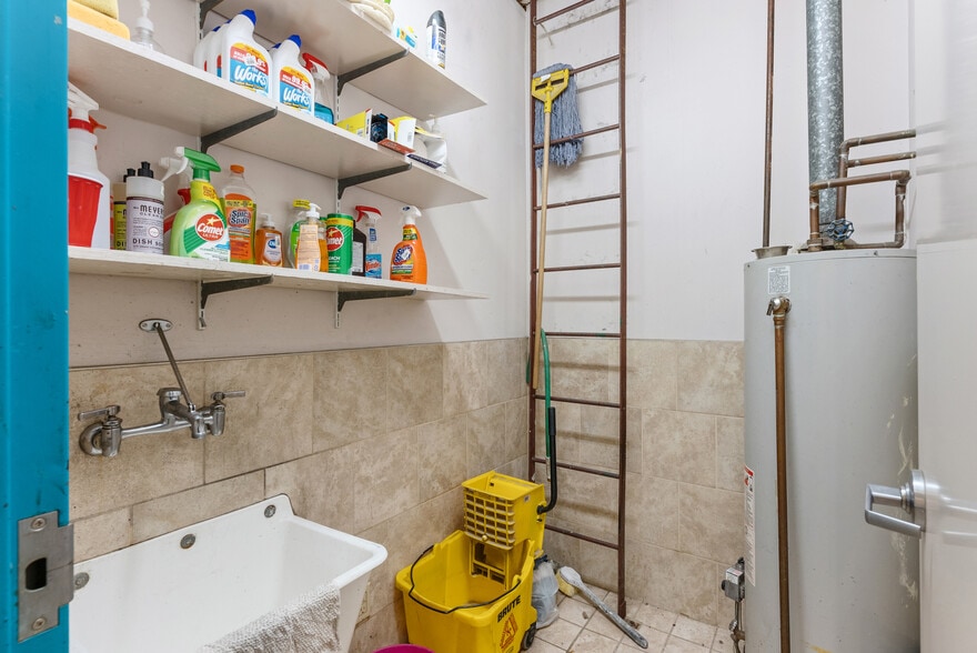 More Photos Of 5054 Miller Rd, Flint Freestanding For Sale