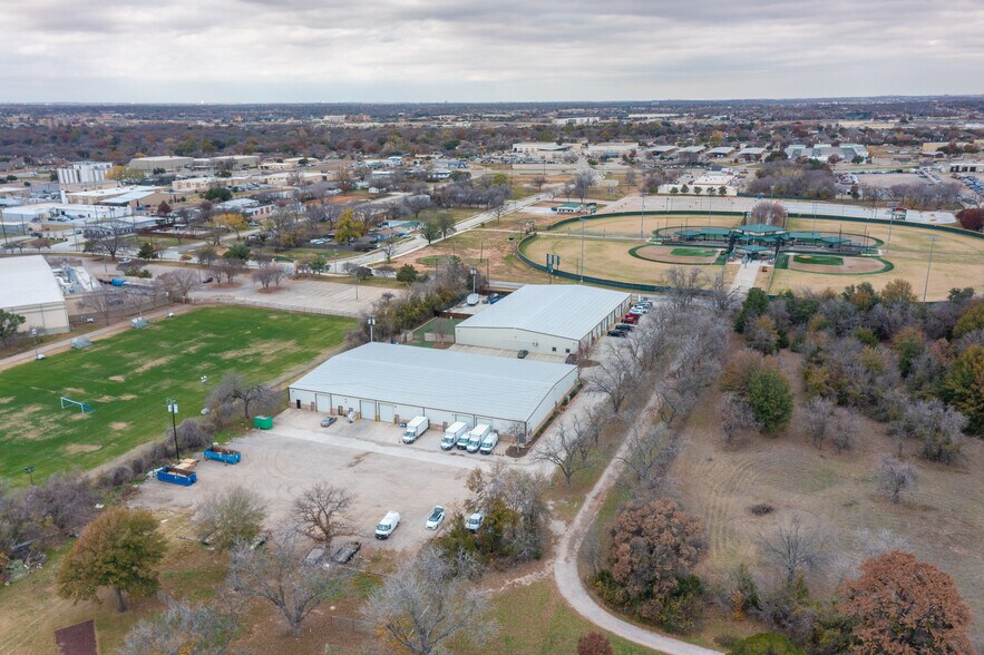 More Photos Of 12114 S Pipeline Rd, Euless Industrial For Lease