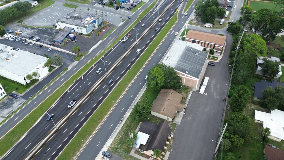 More Photos Of 6612 Arlington Expy, Jacksonville Schools For Lease