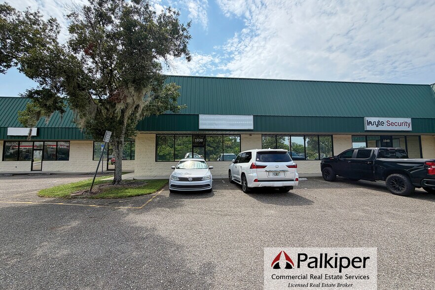 More Photos Of 1844 Longwood Lake Mary Rd, Longwood Showroom For Lease