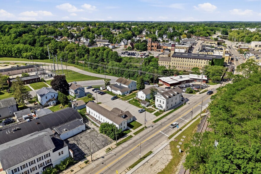 More Photos Of 517 Monroe St, Sheboygan Falls Office For Sale